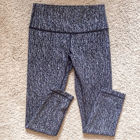 lululemon athletica Pants - Lululemon Wunder Under Print Legging, Size 6